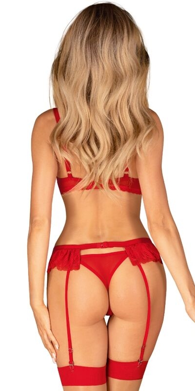 CONJUNTO TRES PIEZAS Ensemble de lingerie rouge avec des détails élégants