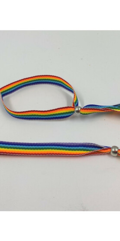 PULSERA CON BOLITA PLATEADA -  Bracelet ajustable avec couleurs lgbt+ et petite boule.